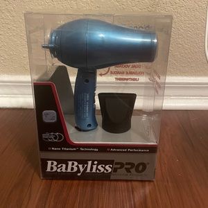 BaByliss PRO travel hair dryer